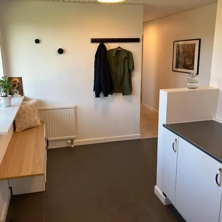 House Close To Center, And Great Northern * 凯特明讷